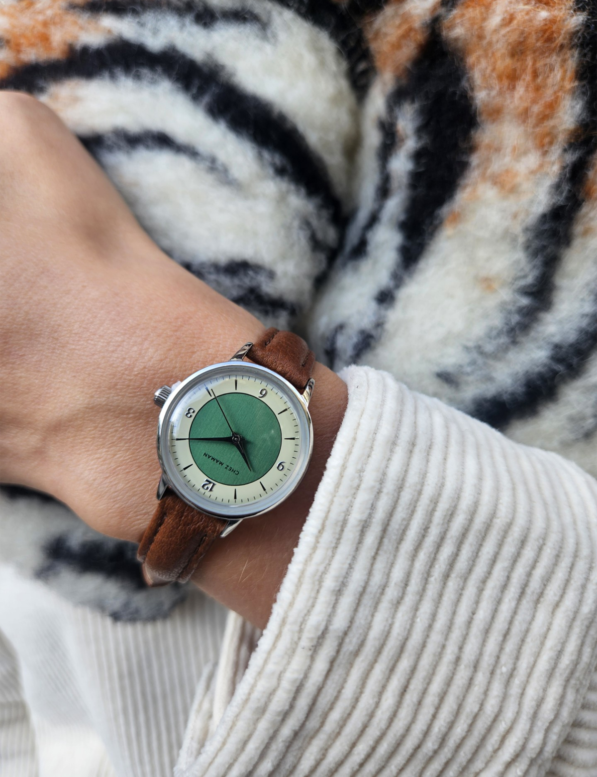 CHEZ MAMAN LA BILLIE ROYAL SILVER ALMOND