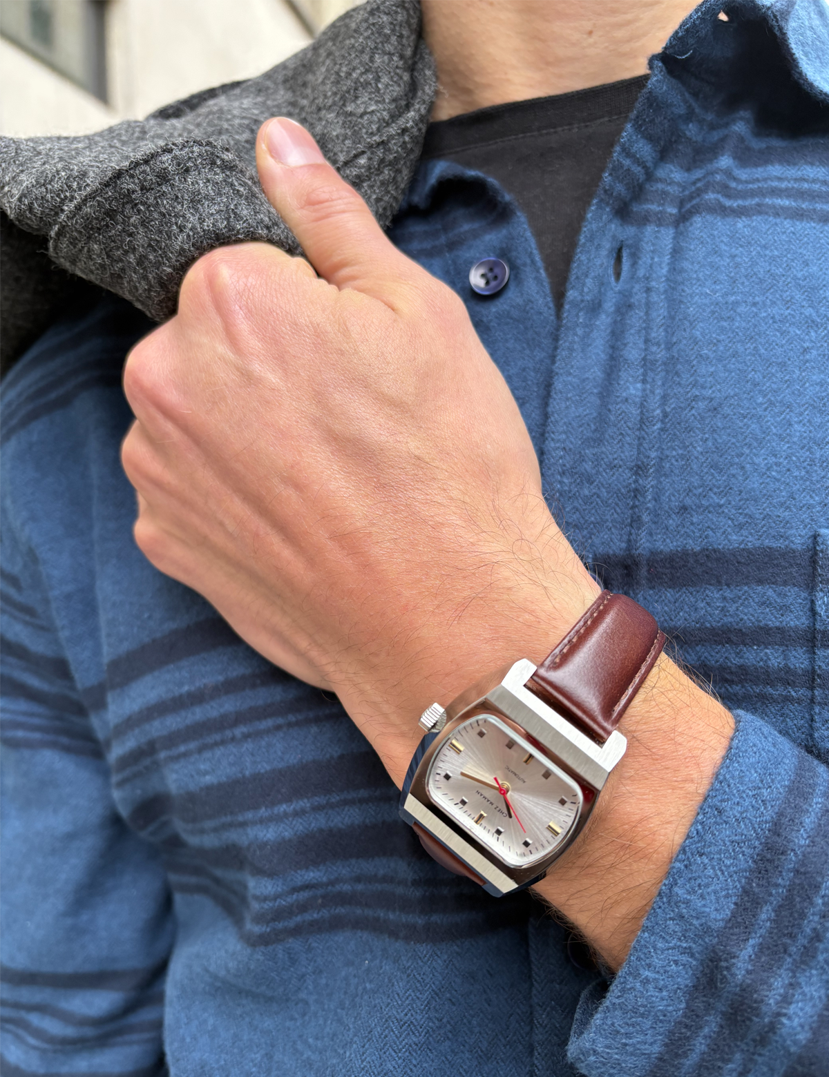 CHEZ MAMAN LA MAGNUM LUNA GOLD AUTOMATIQUE