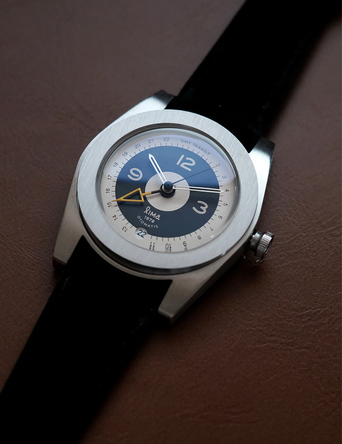 LIMA WATCH AUTOMATIC GMT TRANSIT TUXEDO