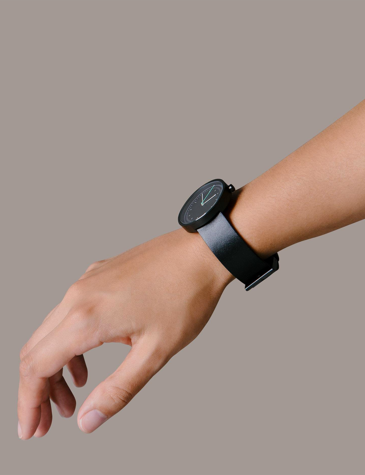 AÃRK COLLECTIVE INTERVAL BLACK