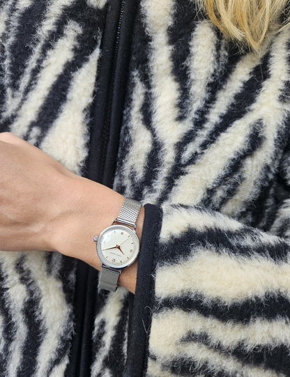 CHEZ MAMAN LA BILLIE SILVER