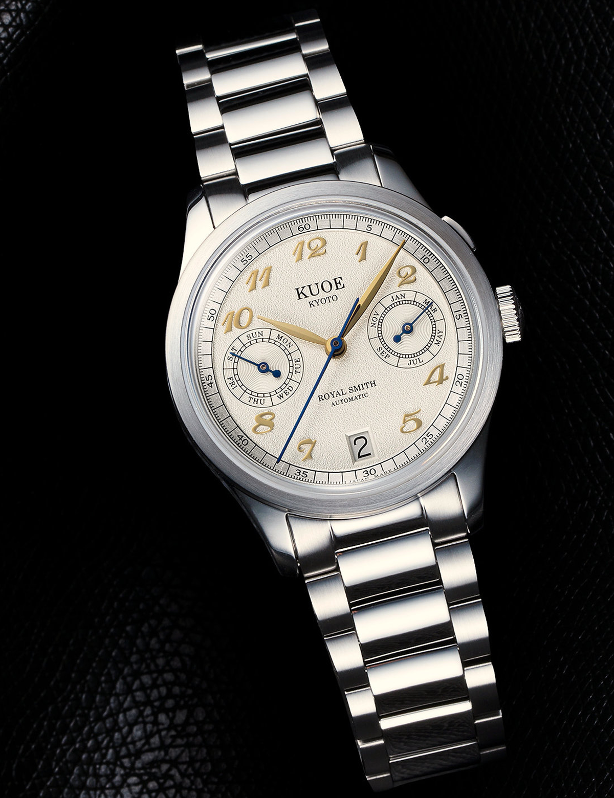 KUOE ROYAL SMITH 90-010 IVORY X GRAINY FINISH DIAL / FLAT-LINK BRACELET / EXHIBITION CASEBACK
