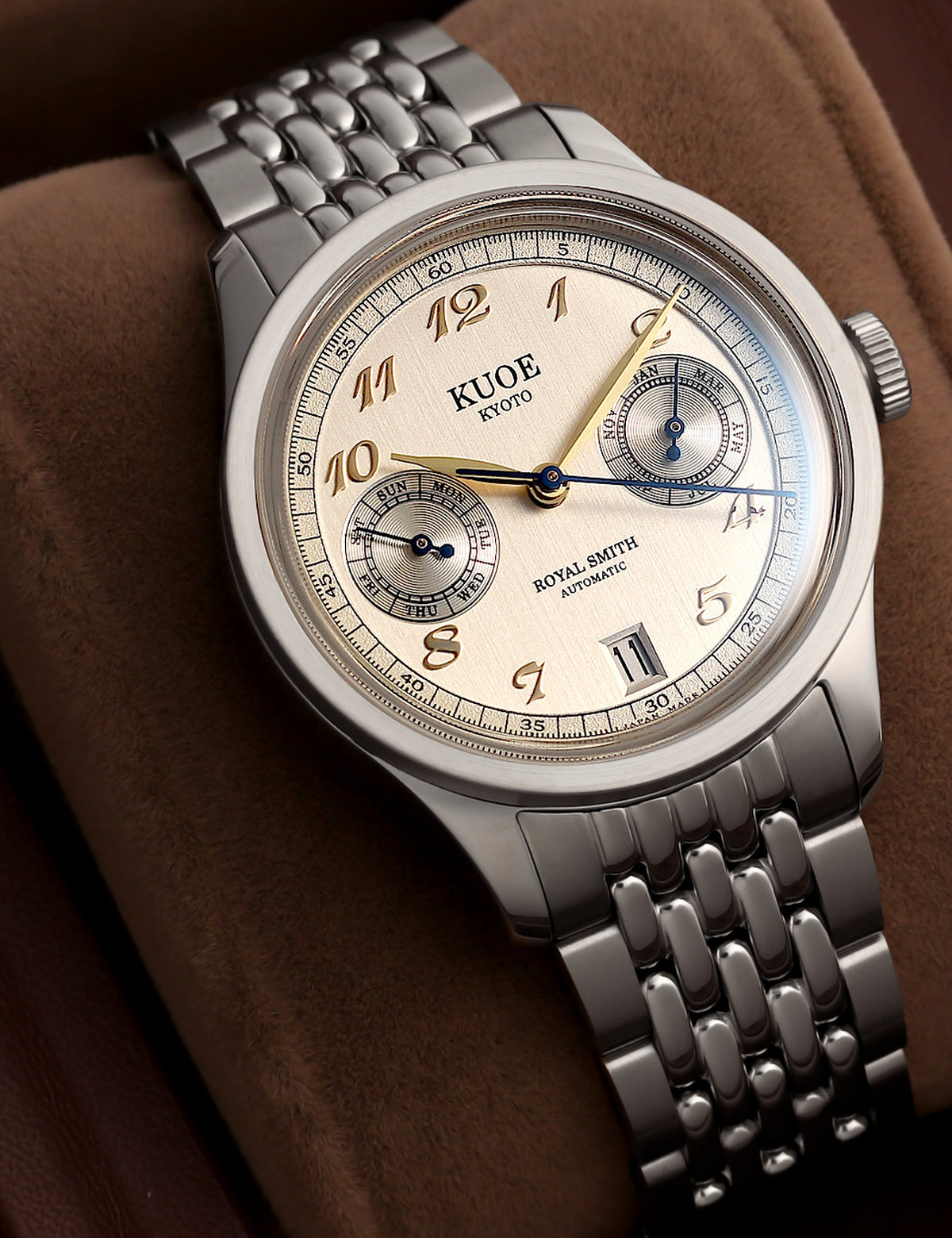 KUOE ROYAL SMITH 90-010 IVORY X VERTICAL BRUSHED DIAL / BOR BRACELET / MEDAILLON CASEBACK