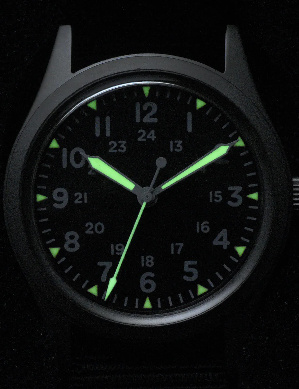 MWCGG-W-113 U.S 1960s PATTERN MECHANICAL MILITARY WATCH