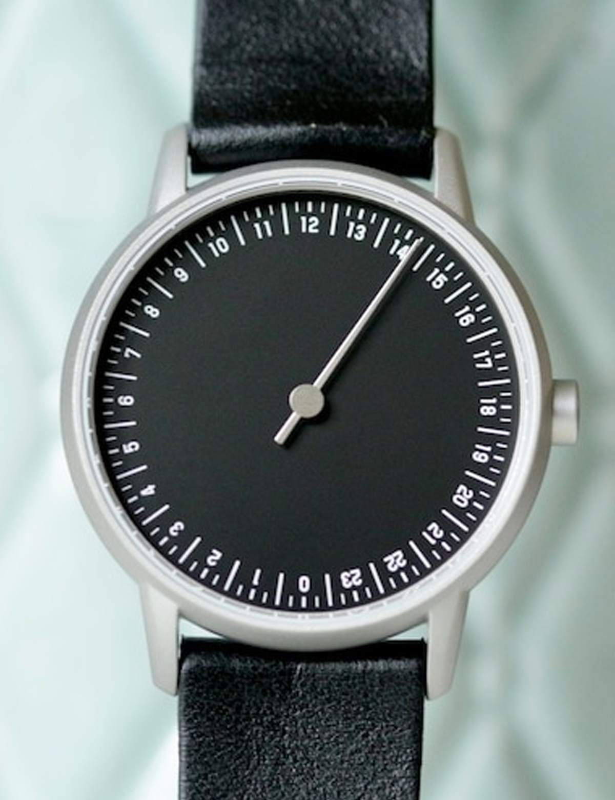 SLOW ROUND 02 BLACK SILVER