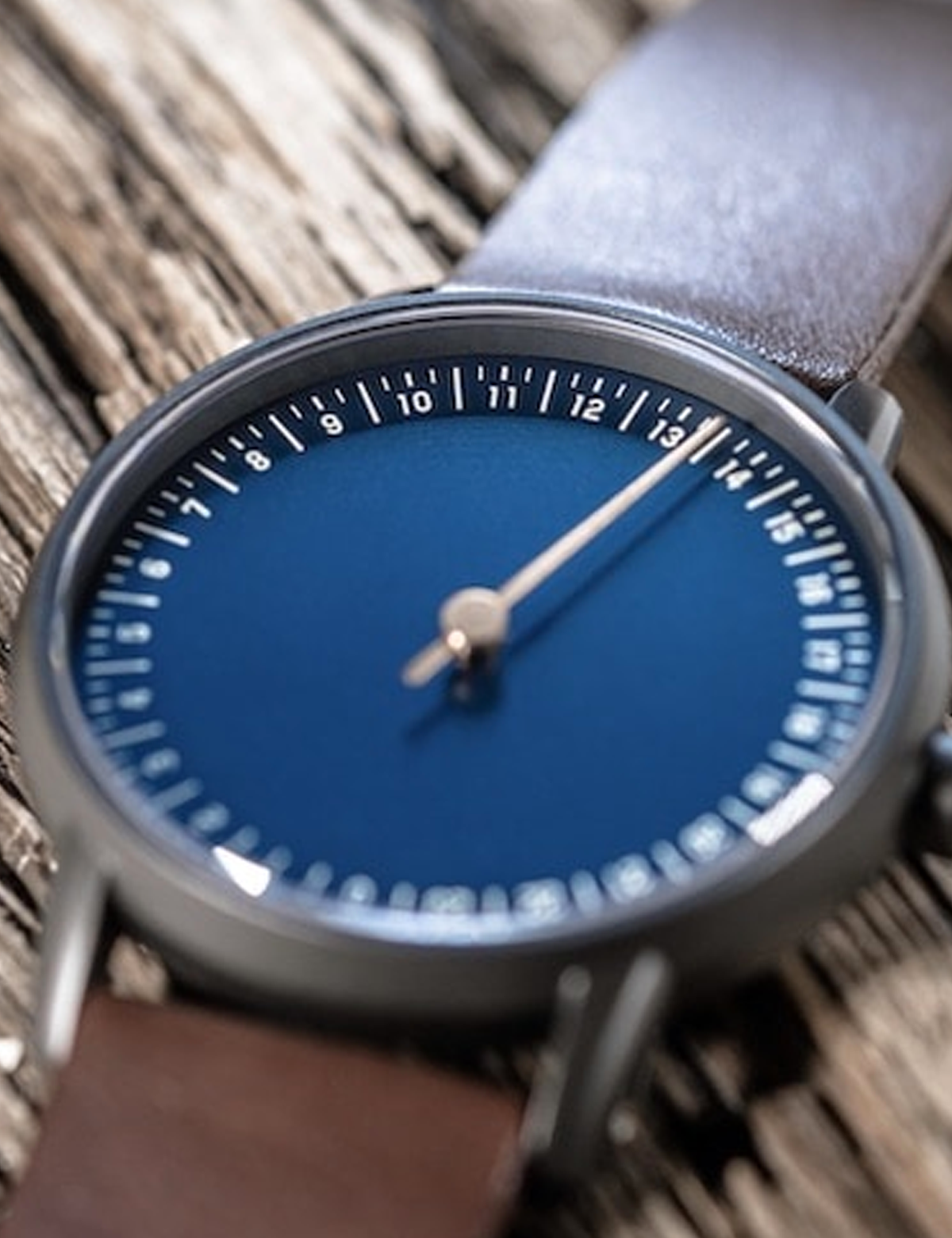 SLOW ROUND 03 ANTHRACITE BLUE BROWN