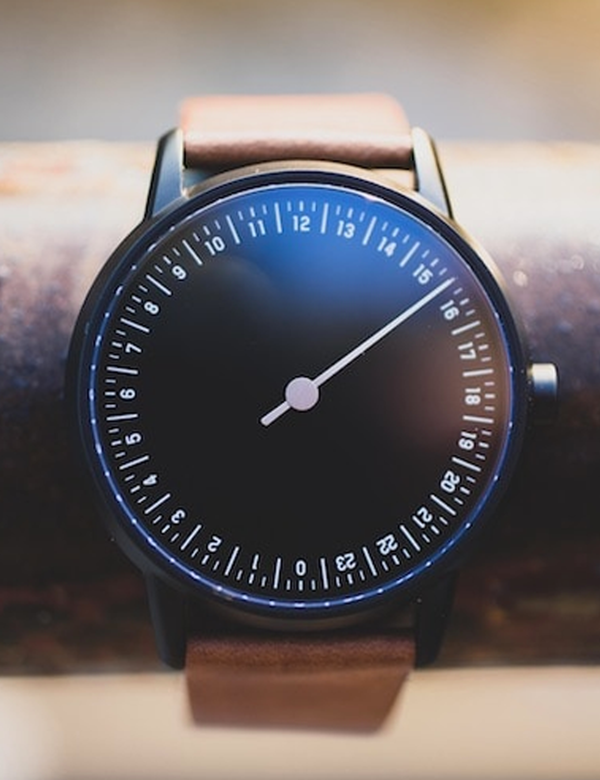 SLOW ROUND 07 BLACK BROWN