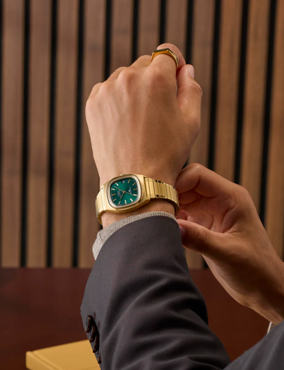 TIMEX AUTOMATIC 1983 E-LINE REISSUE 34MM GOLD GREEN TW2Y677
