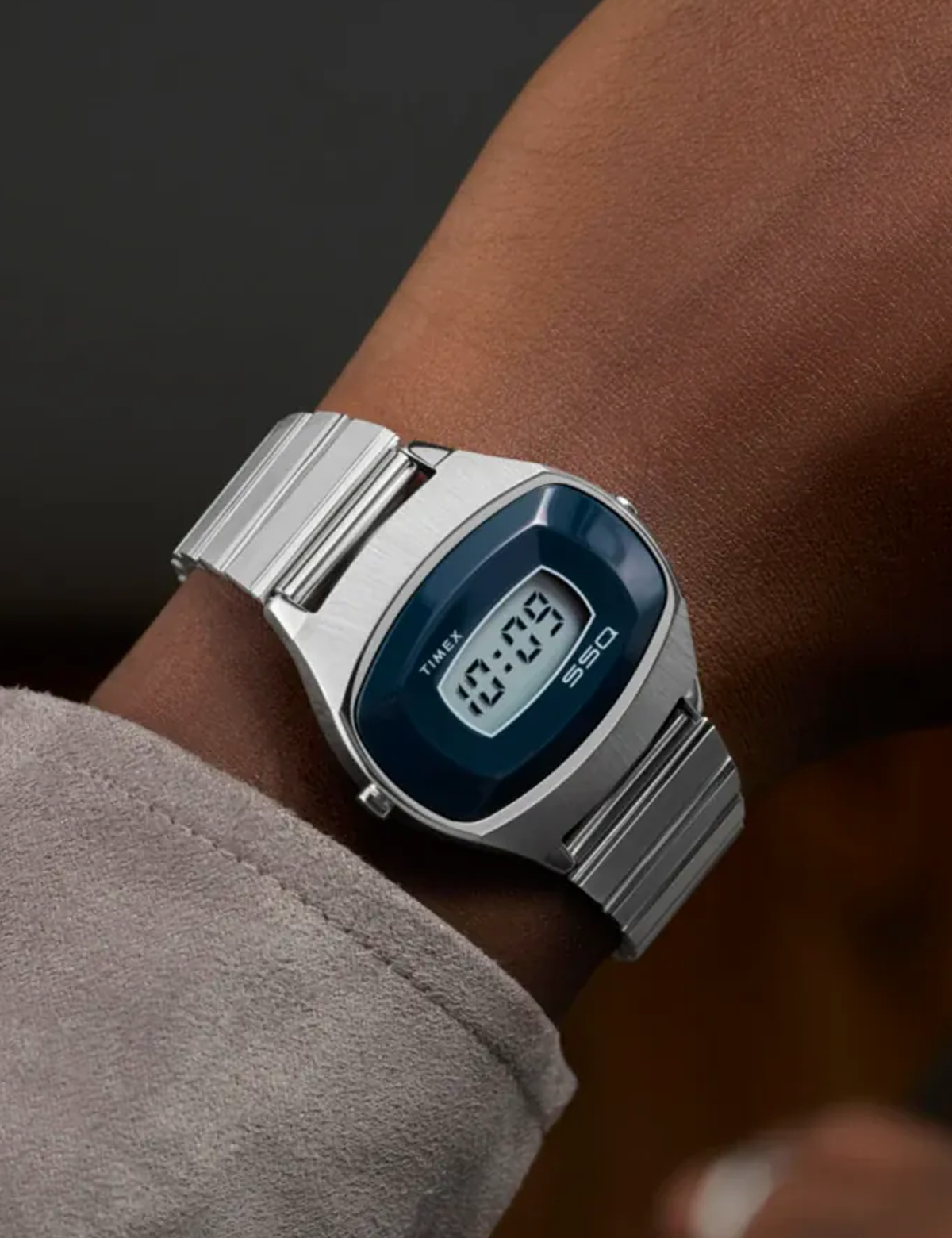 TIMEX Q TW2Y061 1975 SSQ DIGITAL REISSUE